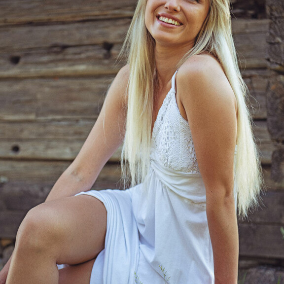 Paljasta pintaa hyvällä maulla! Miss Suomi 2020 -kärkikymmenikkö upeissa kuvissa - katso! anna pihchenko