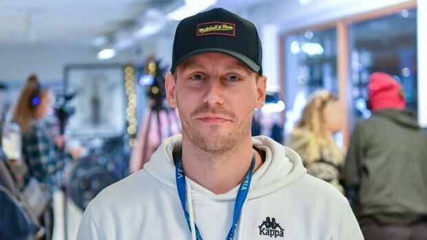 Avoliitto! Sofia Belórfin ex-mies Niko Nousiainen löysi vaalean kaunottaren Helsingin yöstä! Niko Nousiainen