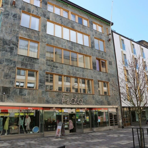 Björckit majailevat Helsingin kantakaupungissa kesän ajan. Björckit majailevat Helsingin kantakaupungissa kesän ajan.
