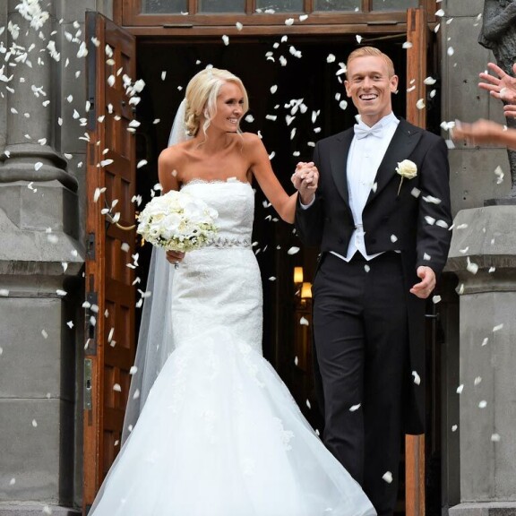 Metti Forssell on tunnettu bloggaaja. Pari avioitui vuonna 2014 Johanneksen kirkossa Helsingissä. Metti Forssell on tunnettu bloggaaja. Pari avioitui vuonna 2014 Johanneksen kirkossa Helsingissä.