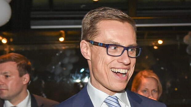 Tältä Alexander Stubb näytti yli 30 vuotta sitten - näin jenkkihymy on vuosien varrella kehittynyt! Alexander Stubb