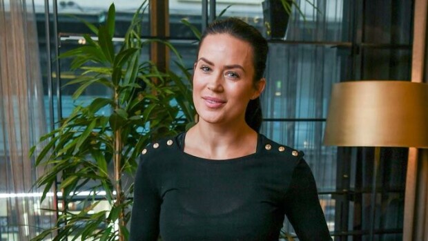 Kohukaunotar hehkuu onnea! Martina Aitolehti lomaili Kris-rakkaansa kanssa julkkisten suosimassa kohteessa - kuvat! Martina Aitolehti
