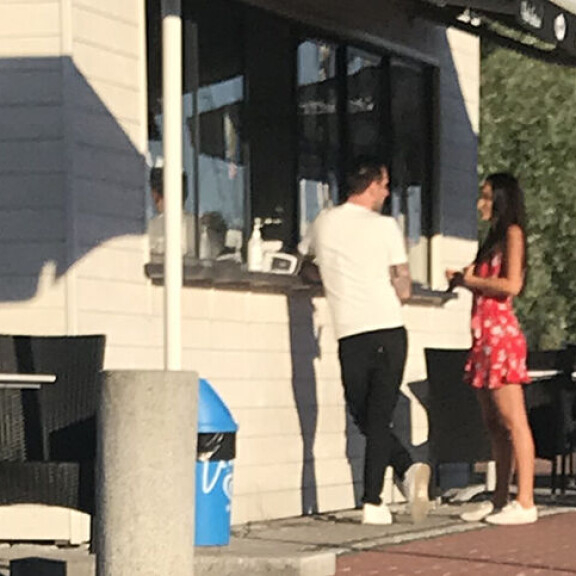 Katso: Niko Ranta-aho ja Katrie Daler kuvattiin romanttisilla treffeillä Porvoossa - muistatko myös nämä missi-Katrien upeimmat bikinikuvat? Niko Ranta-aho Katrie Daler