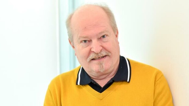 Salatuista elämistä tuttu Jarmo Koski näyttelee eläkkeelläkin – ”Vapaus kieltäytyä töistä!” Jarmo koski