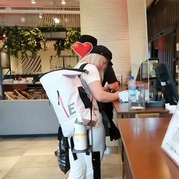 Jenni ja mysteerimies kirjautuivat sisään Radissonin Hotelliin viime viikonloppuna. Jenni ja mysteerimies