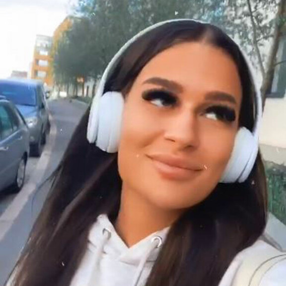 Kuvakaappaus Mathildan Instagram-videotarinasta. Kuvakaappaus Mathildan Instagram-videotarinasta.