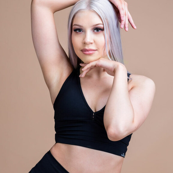Matti Nykäsen tytär Eveliina Mäntykangas ja hehkeä Miss Eloweena Tiia mukana Wellnessmalli-kilpailun finaalissa - katso kuvat kaikista finalisteista! Eveliina Lehtoranta