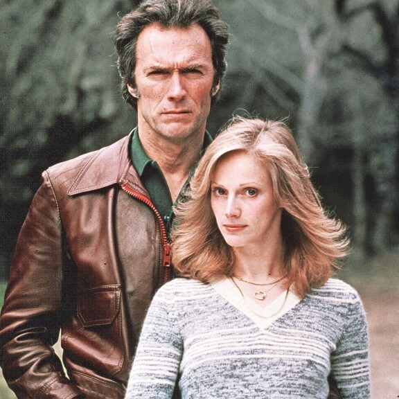 Clint Eastwood 90 vuotta! Työläisperheen poika ei loistanut koulussa, rikkauksiin johtanut näyttelijänura alkoi sivuosista Locke