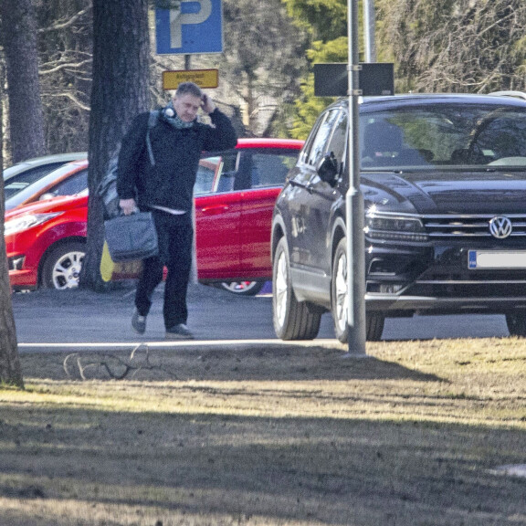 Tällainen on Samuli Edelmannin 16 vuotta nuorempi oululaisrakas: eronnut yksinhuoltajakaunotar on kaunis kuin missi! xxx