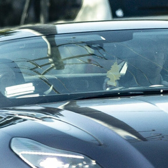 Paparazzikuvat paljastavat: eronnut superkaunotar Megan Fox vaihtoi heti nuorempaan - läheisesti yhdessä suosikkiräppärin kanssa! megan fox ja mgk