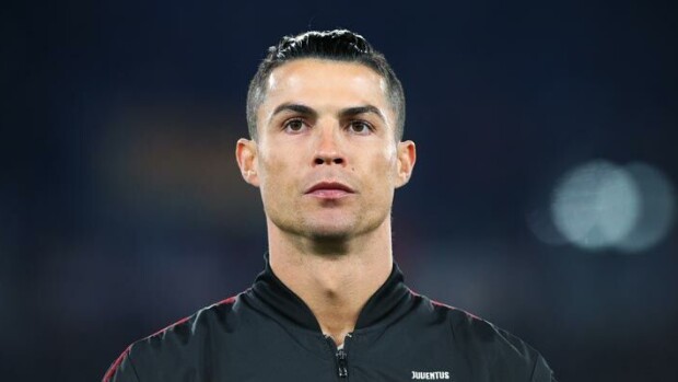 Cristiano Ronaldo kyllästyi fanien piiritykseen! Futistähti vetäytyi luksushuvilalle kalastajakylään – 4 000 euron viikkovuokra! Cristiano Ronaldo