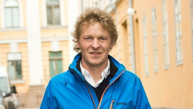 Eropommi ja raskaussokki! Toni Nieminen muutti pois seitsemän lapsen yksinhuoltajaäidin luota! Toni Nieminen