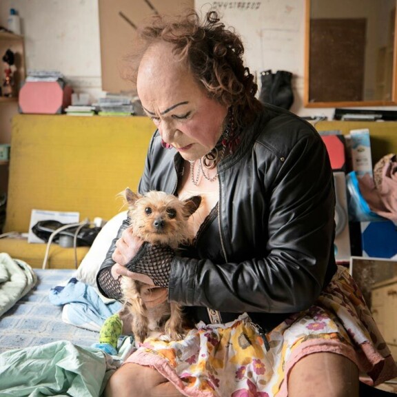 Markuksen mukaan Janziki oli maailman paras koira, vaikka kaksikon suhteen alku ei ollutkaan hehkeä. – Kerran se puri minua käteen, ja hampaat upposivat luuhun asti. Markuksen mukaan Janziki oli maailman paras koira, vaikka kaksikon suhteen alku ei ollutkaan hehkeä. – Kerran se puri minua käteen, ja hampaat upposivat luuhun asti.