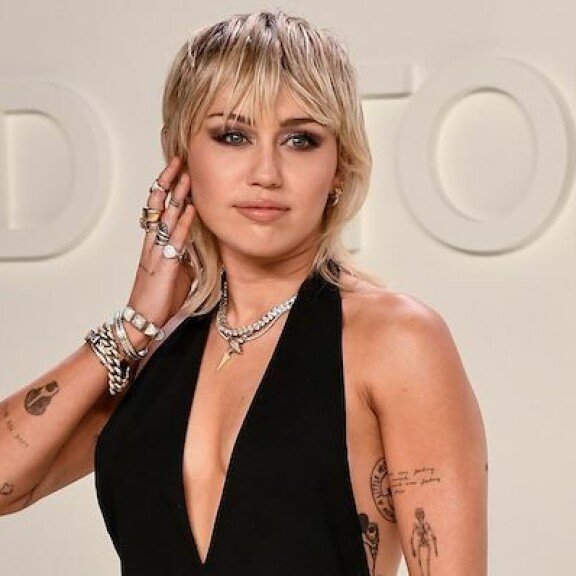 Laulaja Miley Cyrus on panseksuaali. Miley Cyrus
