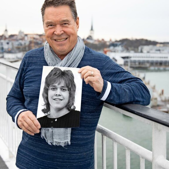 Totta kai viisi vuosikymmentä muuttaa miestä, mutta Markku Aron katseen ja hymyn tunnistaa koska tahansa! Totta kai viisi vuosikymmentä muuttaa miestä, mutta Markku Aron katseen ja hymyn tunnistaa koska tahansa!