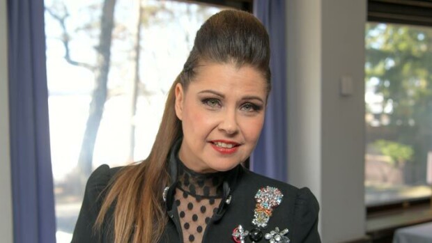 Laulaja Sani selvisi konkurssiahdingosta: ”Onnellisesti saneeraustilassa!” Sani selvisi konkurssista.