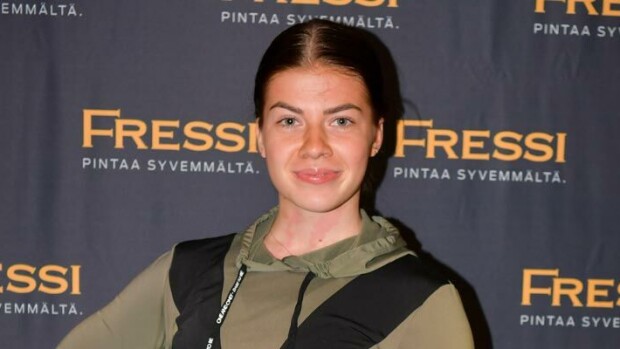 Fitness-kaunotar Pernilla Böckerman avautuu kaksi vuotta kestäneestä kipuhelvetistään: Pelättiin syöpää, reumaa ja murtumia! Pernilla Böckerman