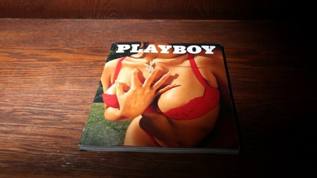 Playboy-lehti on museokamaa - julkaisu muuttuu täysin digitaaliseksi: Täytyy päästää irti menneisyydestä Playboy luopuu painetusta lehdestä.