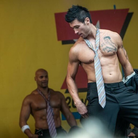 Scandinavian Hunks -ryhmä viettää 20-vuotisjuhlaansa. Scandinavian Hunks -ryhmä viettää 20-vuotisjuhlaansa.