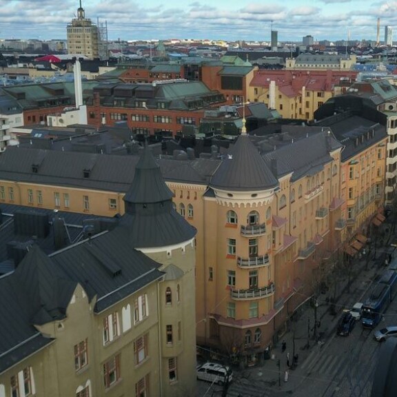 Pekalla on luksuskoti yhdessä Helsingin arvostetuimmista osoitteista Bulevardilla. Pekalla on luksuskoti yhdessä Helsingin arvostetuimmista osoitteista Bulevardilla.