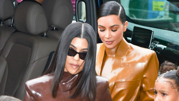 Pinkeää nahkaa ja pinkkiä lateksia! Lasten kanssa liikkeellä olleet Kardashianit hämmästyttivät Pariisissa asuvalinnoillaan - kuvat! Kardashianit