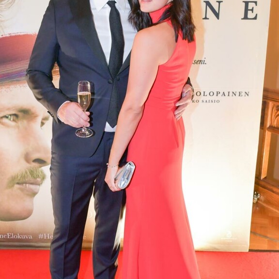 Krista Kosonen näytteli miehensä Antti J. Jokisen ohjaamassa Helene-elokuvassa. Krista Kosonen näytteli miehensä Antti J. Jokisen ohjaamassa Helene-elokuvassa.