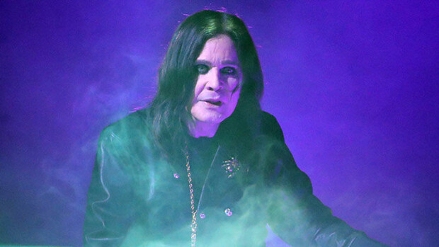 Parkinsonin tautia sairastava Ozzy Osbourne perui koko Amerikan-kiertueensa – kuinka käy Suomen?! Ozzy Osbourne