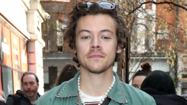 Laulaja Harry Stylesia on uhkailtu aseella – ryöstettiin ystävänpäivänä: pysyi rauhallisena pelottavassa tilanteessa! Harry Styles