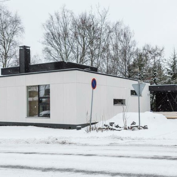 Tältä talo näytti 2017 ilman huputusta. Tältä talo näytti 2017 ilman huputusta.