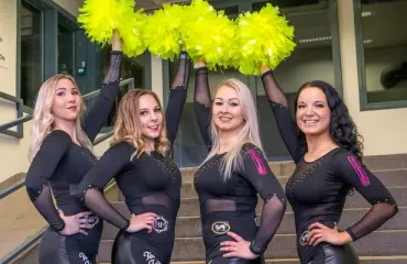 Kärppien Baby Beast -cheerleaderit vastaavat väitteisiin naisen esineellistämisestä: ”Kukaan ei todellakaan ole pakottanut!”