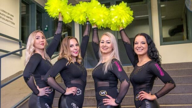 Kärppien Baby Beast -cheerleaderit vastaavat väitteisiin naisen esineellistämisestä: ”Kukaan ei todellakaan ole pakottanut!” Baby Beast vastaa keskusteluun tanssityttöjen tarpeellisuudesta.