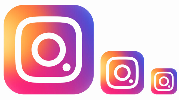 Mielenterveysongelmat selättänyt entinen naissotilas Aleen, 24, tekee uraa glamourmallina - Playboy nappasi kansikuvatytöksi! Instagram