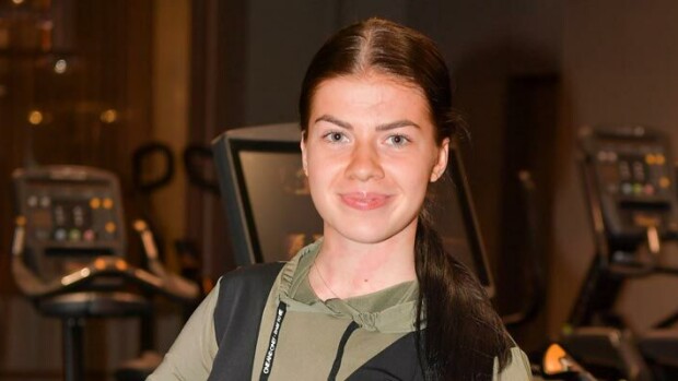 Suomalaisella fitness-kaunottarella 200 000 Instagram-seuraajaa! Hurmaako 19-vuotias Pernilla tv-katsojat?! Pernilla nähdään Fitnesspäiväkirja 2020 -tosi-tv-sarjassa.