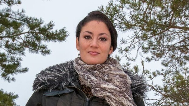 Kohukaunotar Jasmin Mäntylä avautuu ulosottohelvetistään: Politiikka ajoi pikavippikierteeseen! Politiikka vei jasmin Mäntylän pikavippikierteeseen.