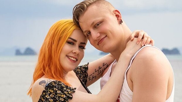 Oho, Temptation Island Suomen Väpä teki tunnustuksen radiossa - ogelmakäyttäytymistä parisuhteessa: 'Mari otti ja lähti' Mari ja Väppä