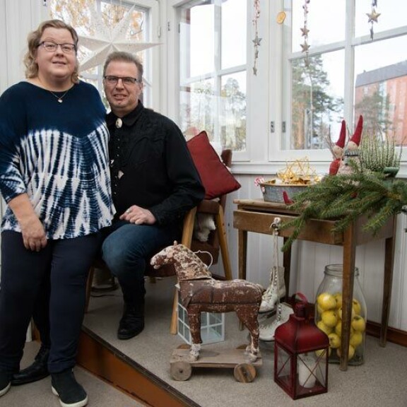 – Anne tykkää antaa ja saada lahjoja, Markku kertoo. – Anne tykkää antaa ja saada lahjoja, Markku kertoo.