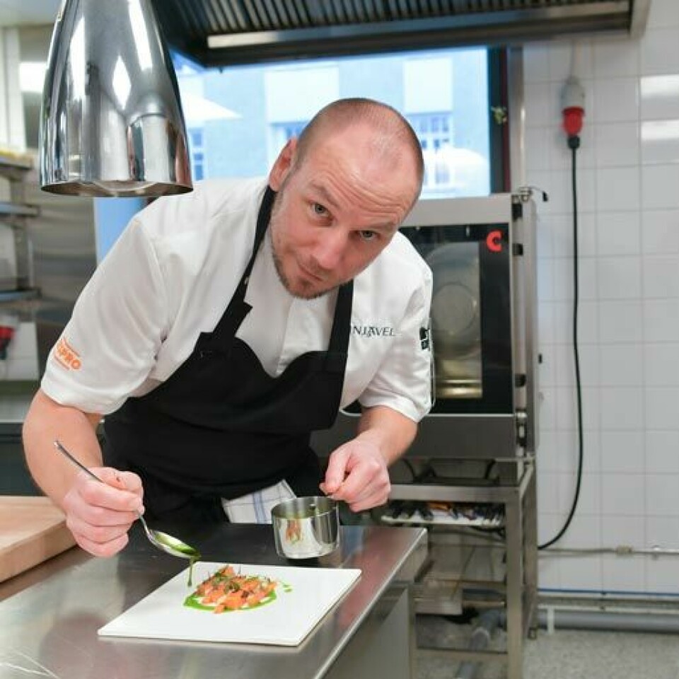 Tommi Tuominen on yksi Suomen arvostetuimmista keittiömestareista. Hänen ravintolansa Demo on maamme vanhin Michelin-ravintola.
