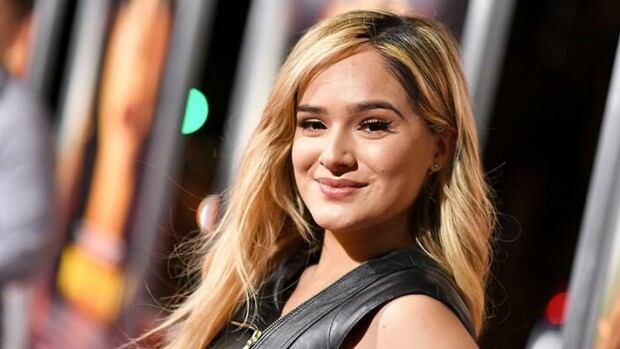 Jukka Hilden ja Chachi esittelivät tyttövauvansa perheen koirille: 'Ne ovat hyvin suojelevaisia Sophiaa kohtaan' chachi gonzales