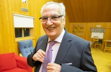 Rainer Friman ponnisti köyhyydestä iskelmätähdeksi: Holtiton rahankäyttö ja suruton kirjanpito ajoivat konkurssiin!