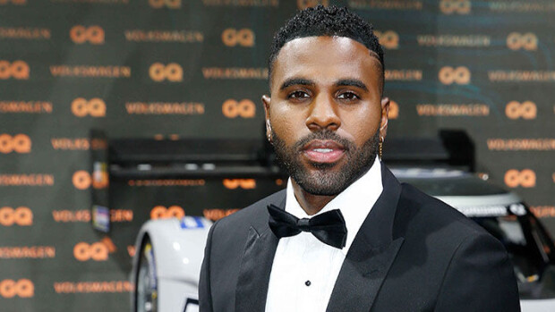 Jösses mikä bokseripullotus! Laulajakomistus Jason Derulo ei piilottele jykevää miehuuttaan: 'Se on anakonda' jason derulo