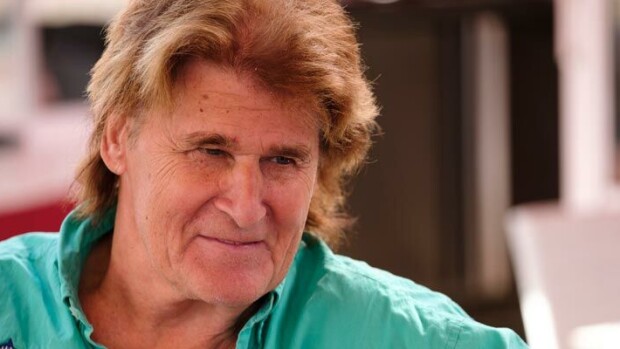 Nyt suuttuvat kaikki! Kanarialla viihtyvä Frederik, 74, vertaa häpeilemättä ihania señoritoja suomalaisnaisiin: 'Tekevät hirveästi duunia miehen eteen, eivät yhtään katsele likaisia kalsareita lojumassa!' Frederik ylistää espanjalaisia naisia.