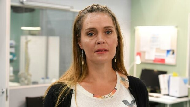 Sakot ja sairaalalaskut perintään! Säveltäjästä eronnut Tiina Lymi kierrättää laskut ulosoton kautta! Tiina Lymi kierrättää laskut ulosoton kautta.