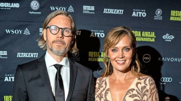 Riitaisa ero! Tiina Lymin säveltäjärakas Tuomas Kantelinen muutti pois näyttelijän asunnosta! Tuomas Kantelinen muutti pois Tiina Lymin asunnosta.