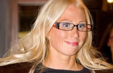 Miljonääriäiti Maria Alanen kavalsi Ferrarin miehensä kuolinpesästä - ei tuomiota!