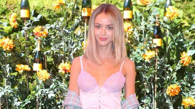 Kaitlynn Carter koki kiihkeän pikaromanssin Miley Cyrusin kanssa: 'Unohdin normit ja keskityin elämiseen!' Kaitlyn tapailee Miley Cyrusia