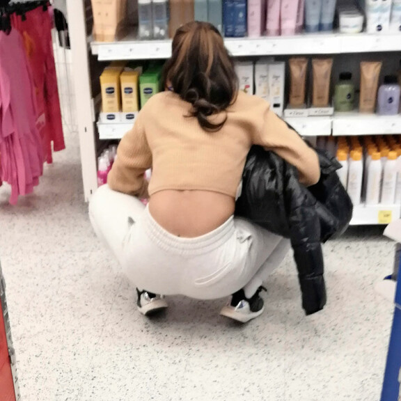 Komeasti taipuu fitnesskaunotar! Sofia