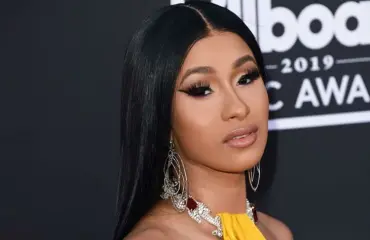 Mitä ihmettä?! Cardi B tallusteli Pariisissa täysin tunnistamattomana- Kuvat!