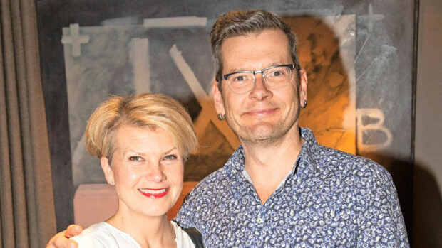 Kuvat! Julkkiskokki Sami Garam raivosi kadulla Nina-vaimolleen! Sami Garam ja Nina-vaimo riitelivät.