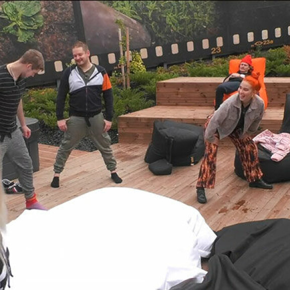 Milla opetti twerkkausta Big Brother -talossa: ”Jukalla alkaa olla orastava stondis päällä!” BB-twerkkaus