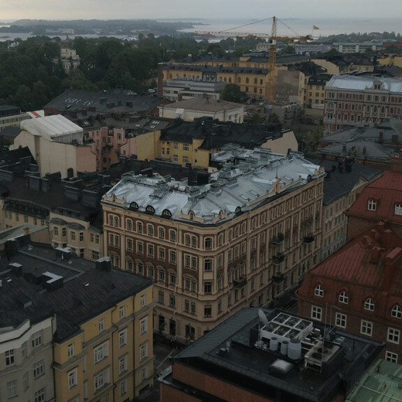 Malisen koti sijaitsee Helsingin arvostetuimpiin kuuluvassa taloyhtiössä, jonka neliöhinnat liikkuvat pilvissä. Malisen koti sijaitsee Helsingin arvostetuimpiin kuuluvassa taloyhtiössä, jonka neliöhinnat liikkuvat pilvissä.